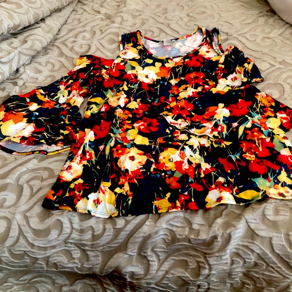 Floral Cold Shoulder with Bell Shape Long Sleeves